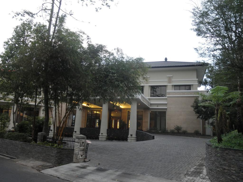 The Oxalis Regency Hotel Magelang Dış mekan fotoğraf