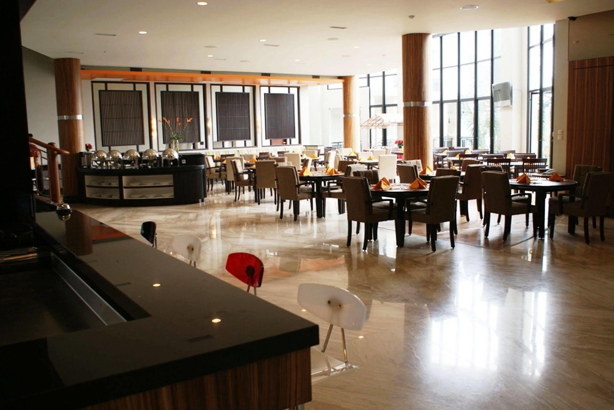The Oxalis Regency Hotel Magelang Dış mekan fotoğraf