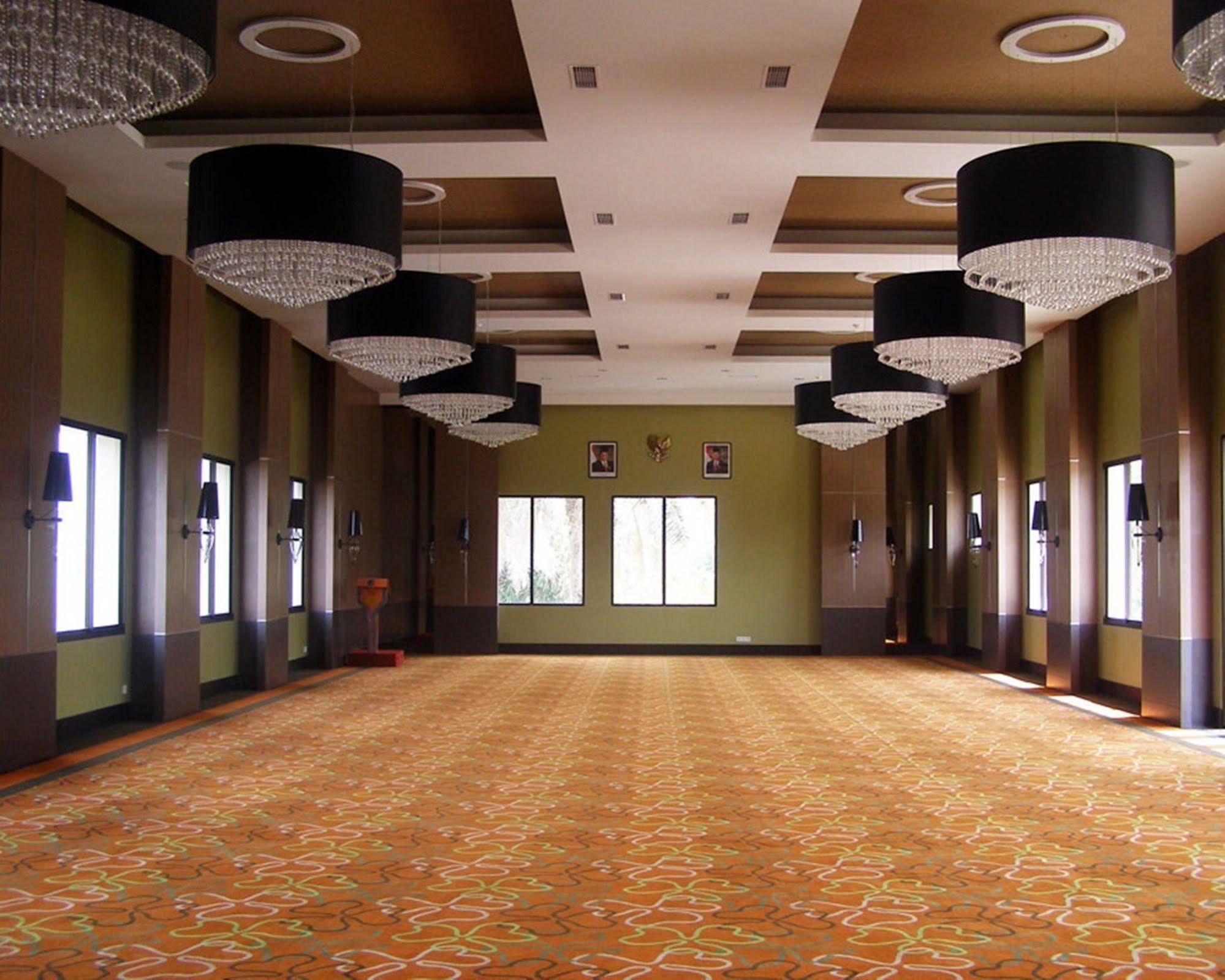 The Oxalis Regency Hotel Magelang Dış mekan fotoğraf