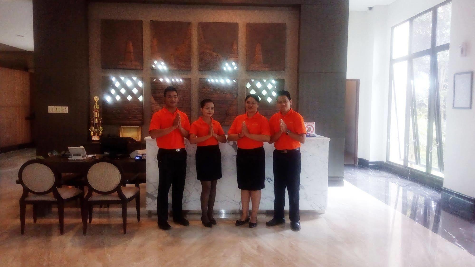 The Oxalis Regency Hotel Magelang Dış mekan fotoğraf