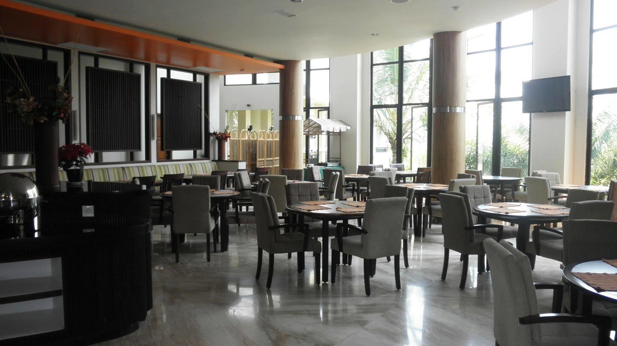 The Oxalis Regency Hotel Magelang Dış mekan fotoğraf