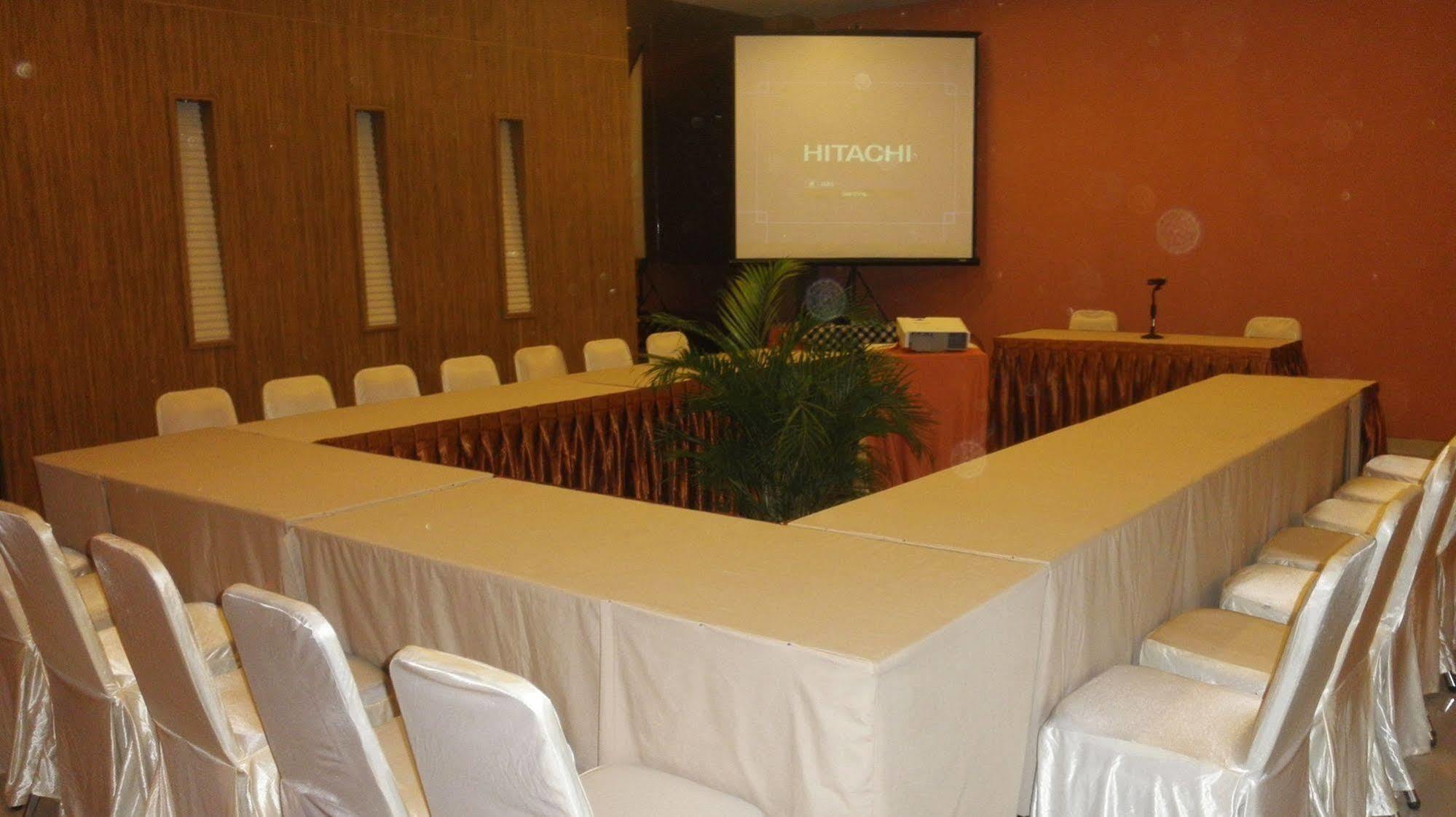 The Oxalis Regency Hotel Magelang Dış mekan fotoğraf